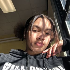 Meet your Posher, Rayvyn